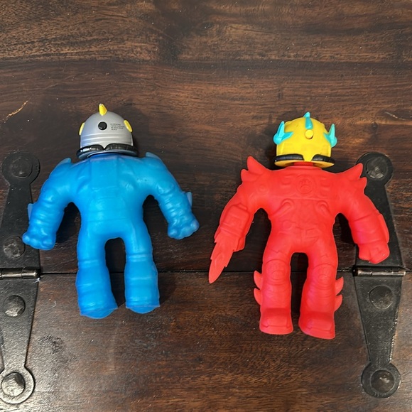 Bundle of Goo Zit Ju Toys - Picture 7 of 9